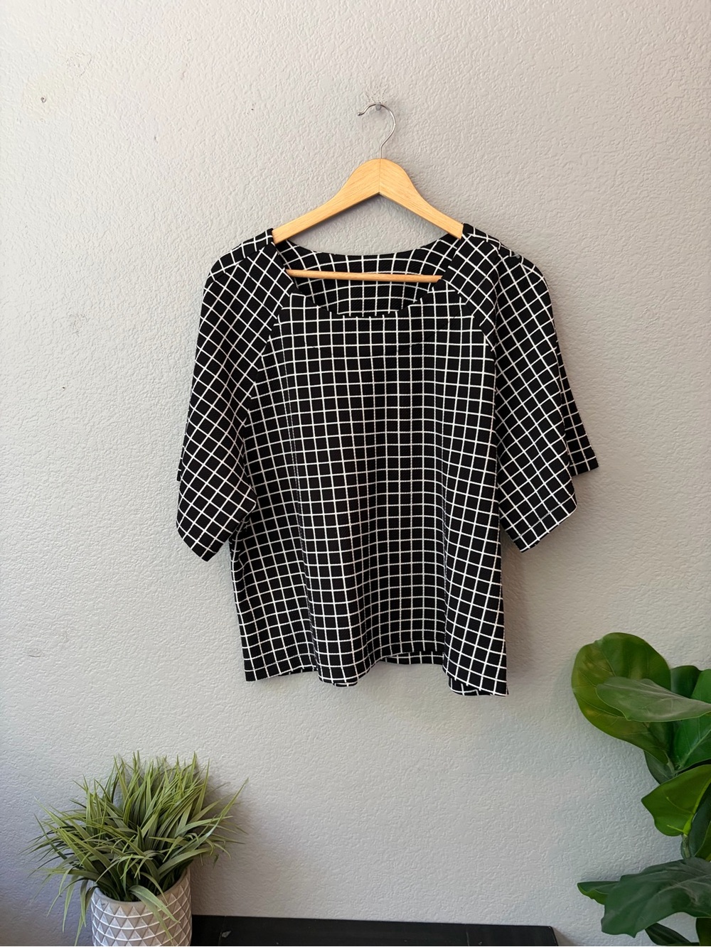 bobeau Black and White Grid Square-Neck Blouse